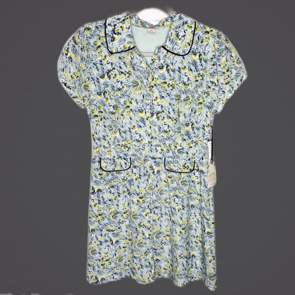 Forever Twentyone Boutique M Floral Silk Dress